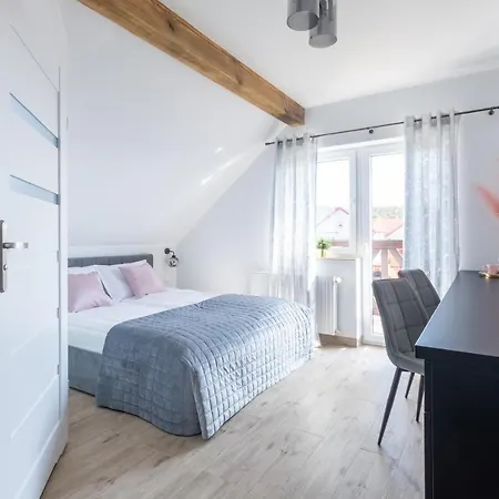 Port 77 Pensión Krynica Morska