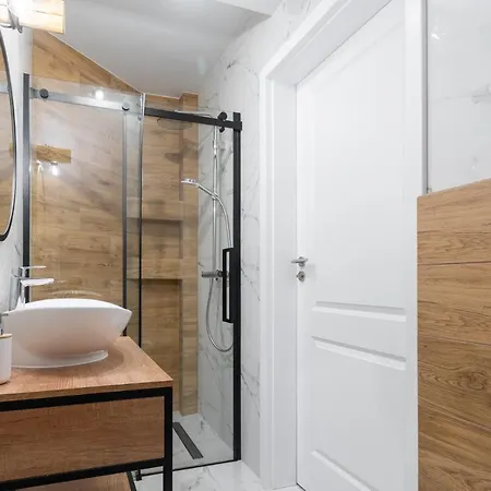 Affittacamere Port 77 3*