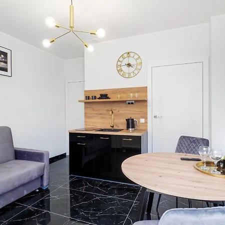 Affittacamere Port 77 3*