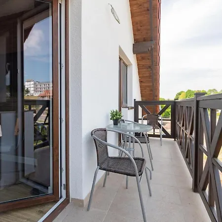 Port 77 Affittacamere