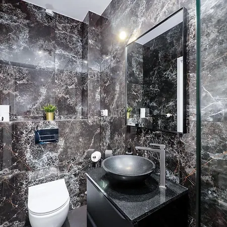 Affittacamere Port 77 3*