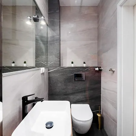 Affittacamere Port 77 3*