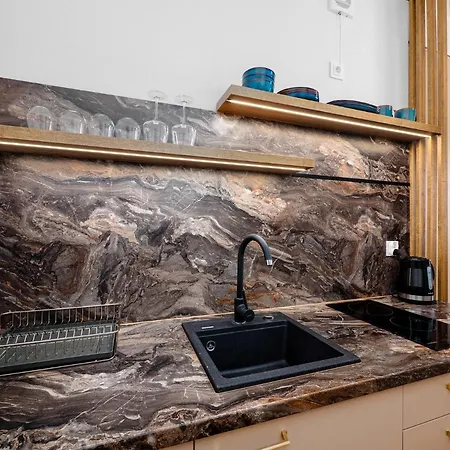 Affittacamere Port 77 3*