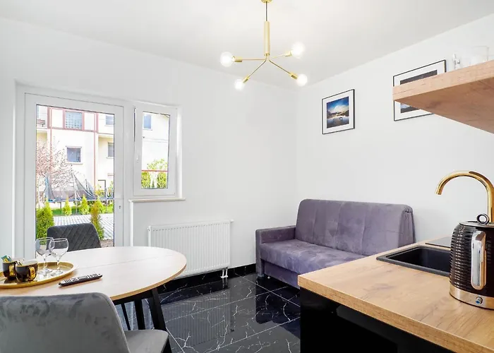 ゲストハウス Port 77 3*